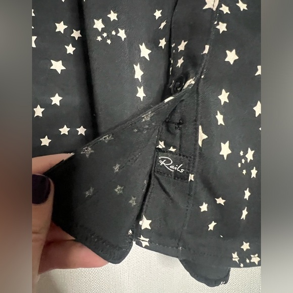 Rails Black and White Star Constellation Button Front Top XS - Picture 8 of 9